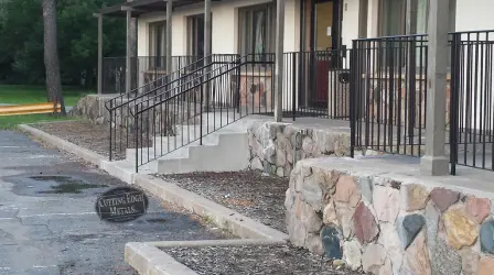 Custom decorative rail cap railing