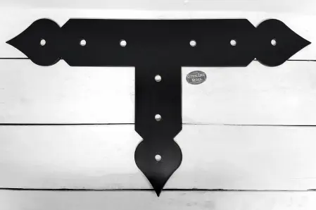 STB-13 Black painted front -Spaded T Bracket or Flat T Bracket with Spaded Ends - Timber Frame